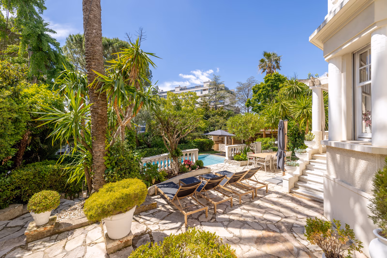 4-Bedroom Belle Époque Villa in Cannes with Pool — view 2
