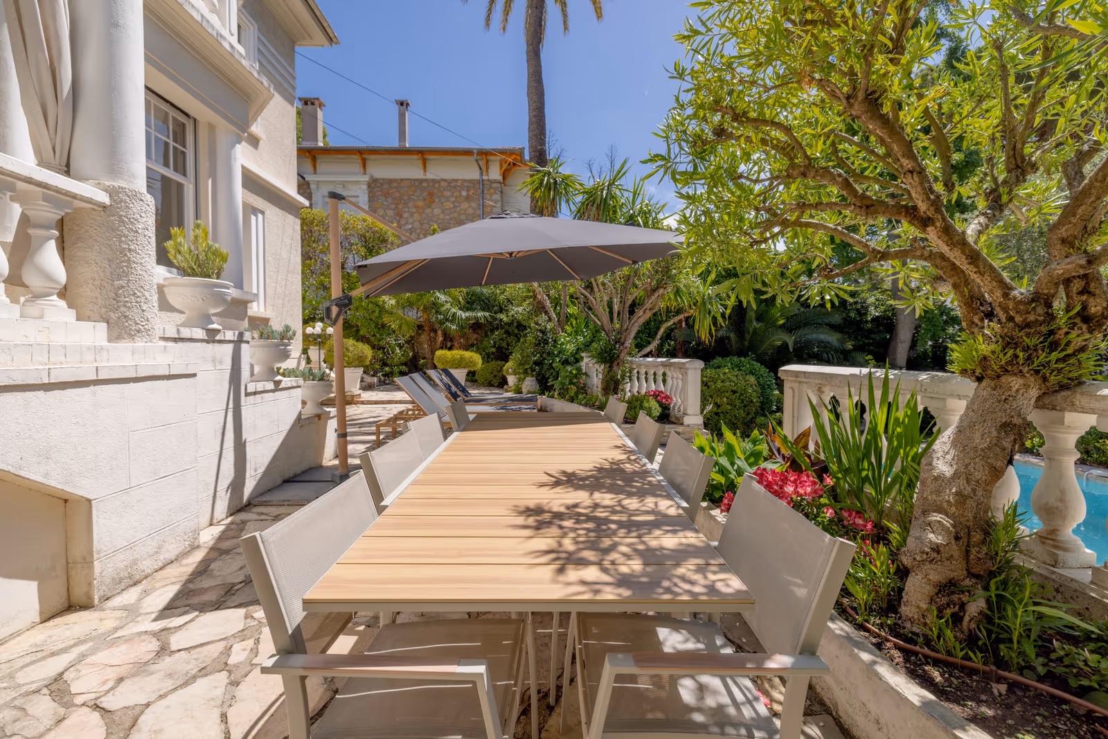 4-Bedroom Belle Époque Villa in Cannes with Pool — view 43