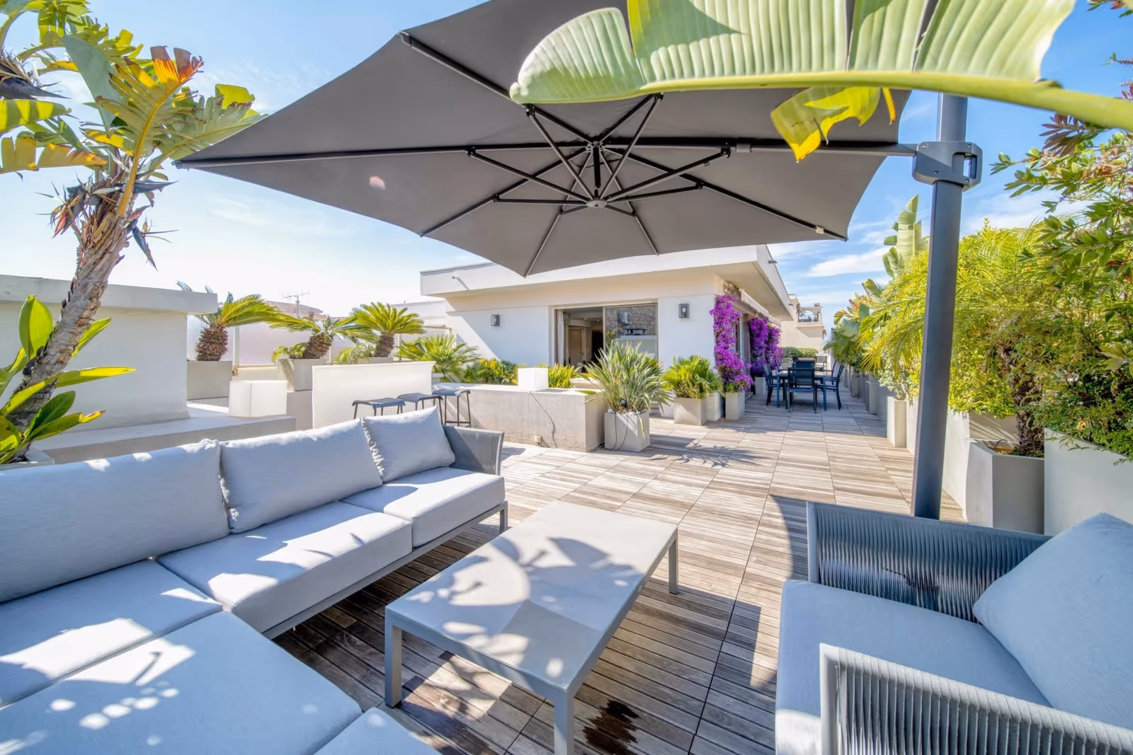 4-Bedroom Penthouse near the Croisette with Sea View, Cannes Centre · Croisette