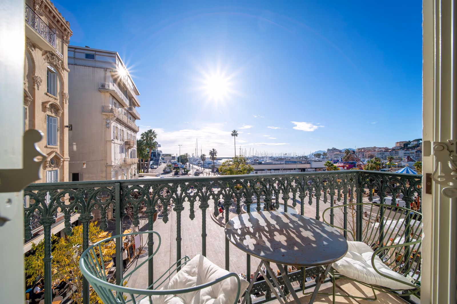 2-Bedroom Apartment opposite the Palais with Croisette View, Palais des Festivals, Cannes
