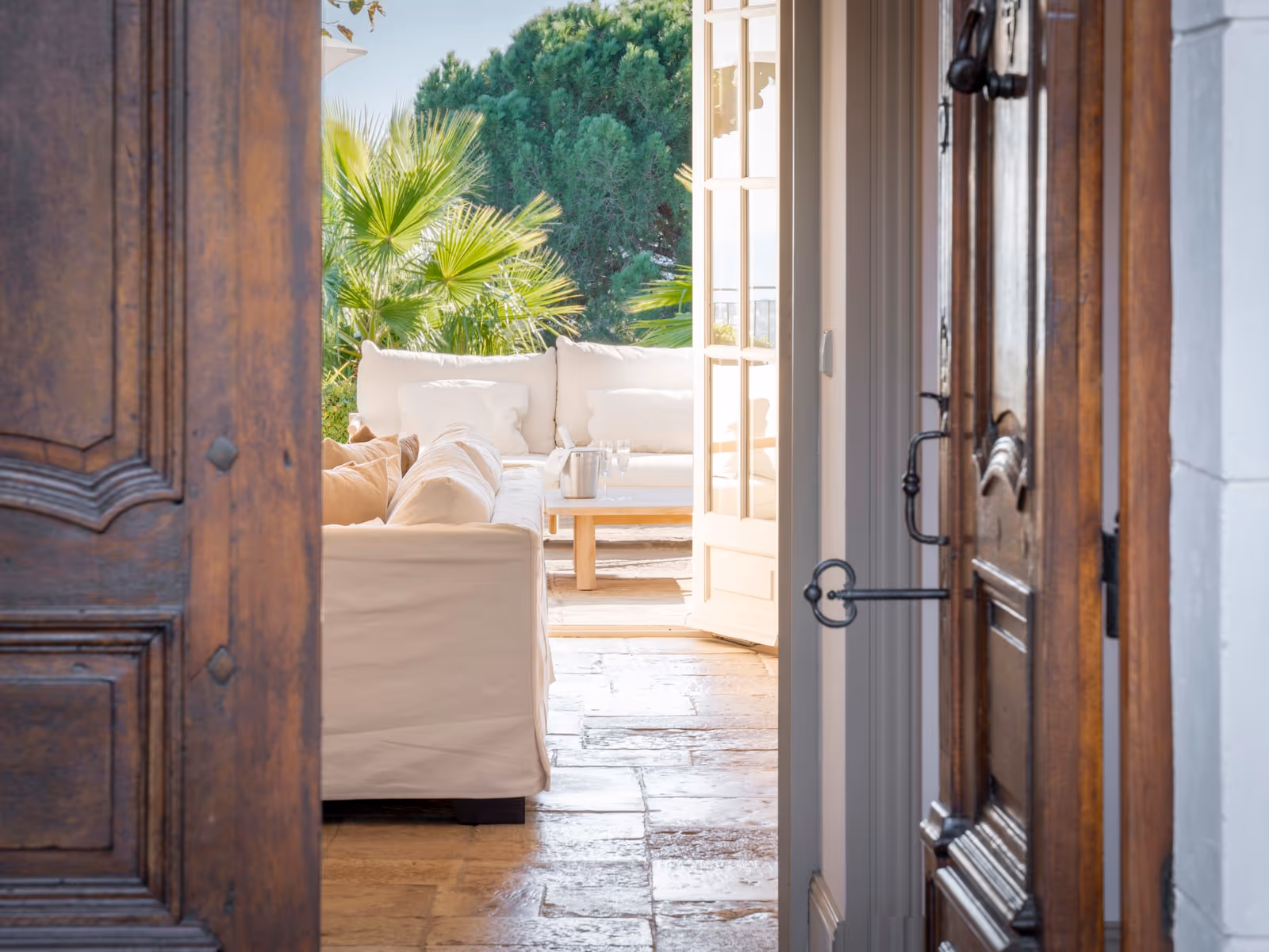 7-Bedroom Villa in Super-Cannes with Sea View & Tennis — view 2