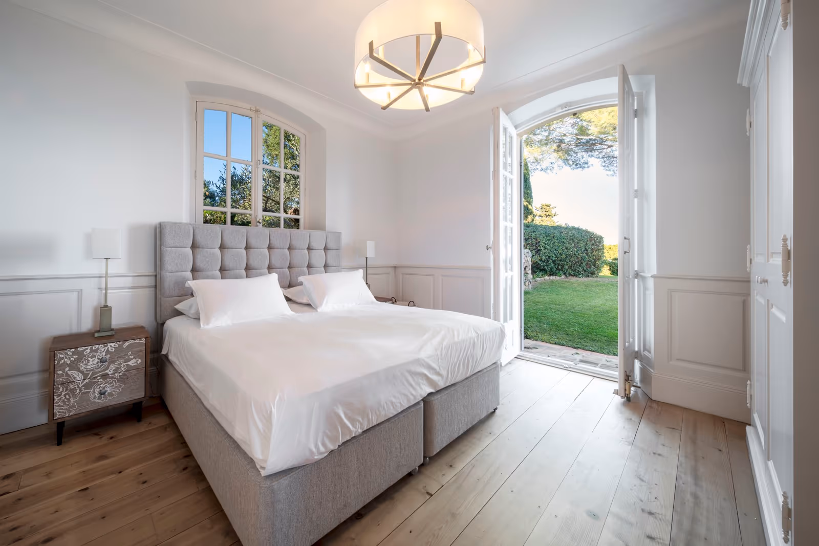 7-Bedroom Villa in Super-Cannes with Sea View & Tennis — view 22