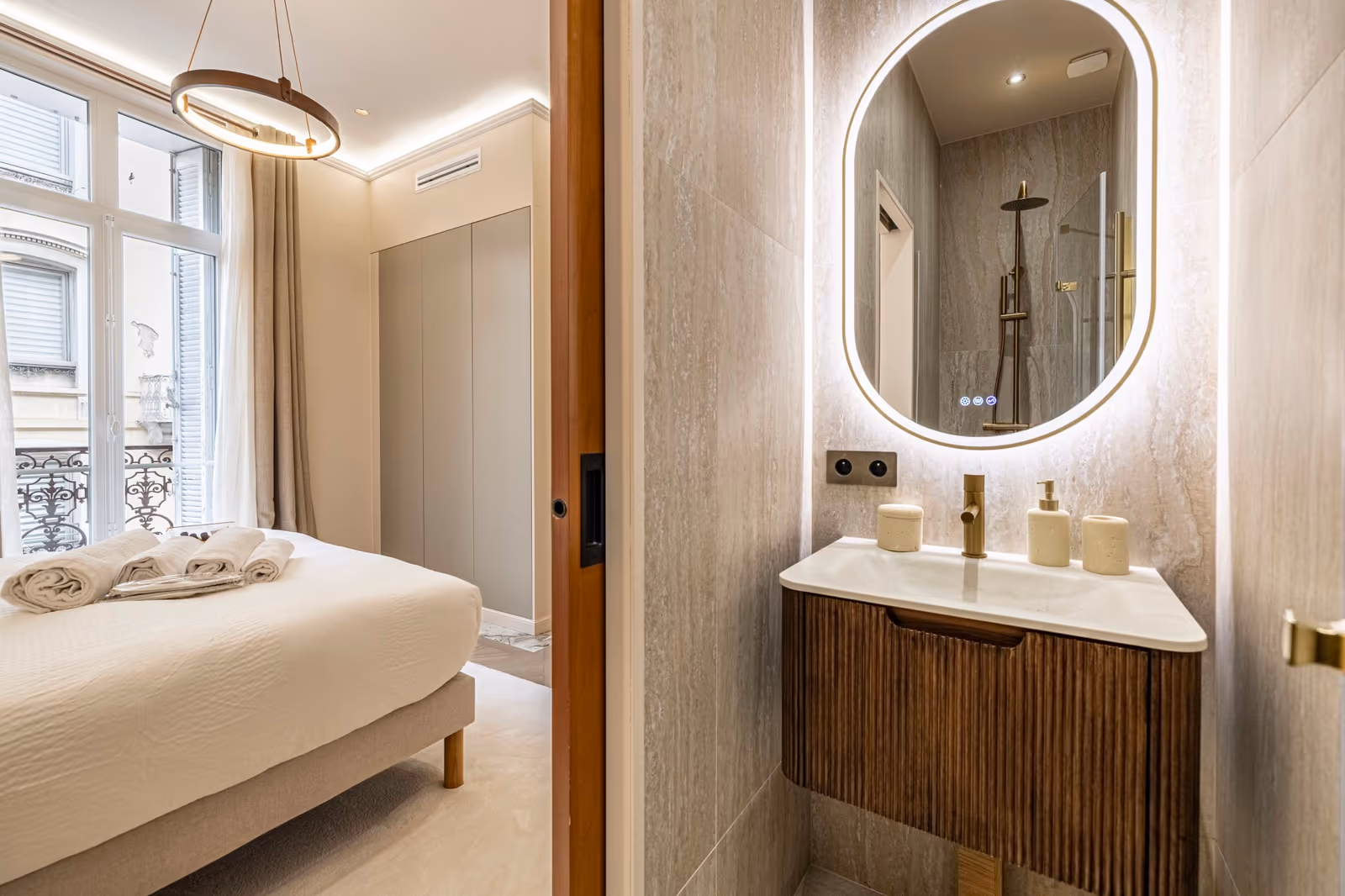 3-Bedroom Renovated Apartment in Cannes with South Terrace — view 10