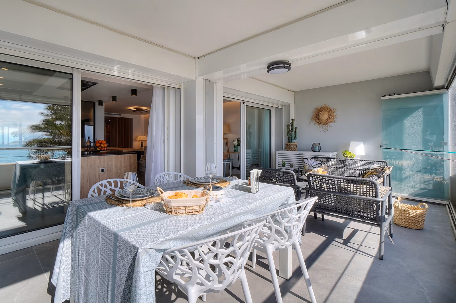 1-Bedroom Seafront Apartment in Villeneuve-Loubet — view 15
