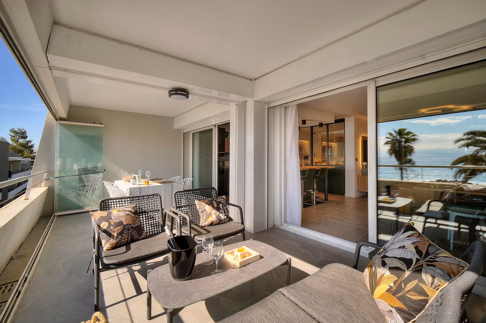 1-Bedroom Seafront Apartment in Villeneuve-Loubet — view 16