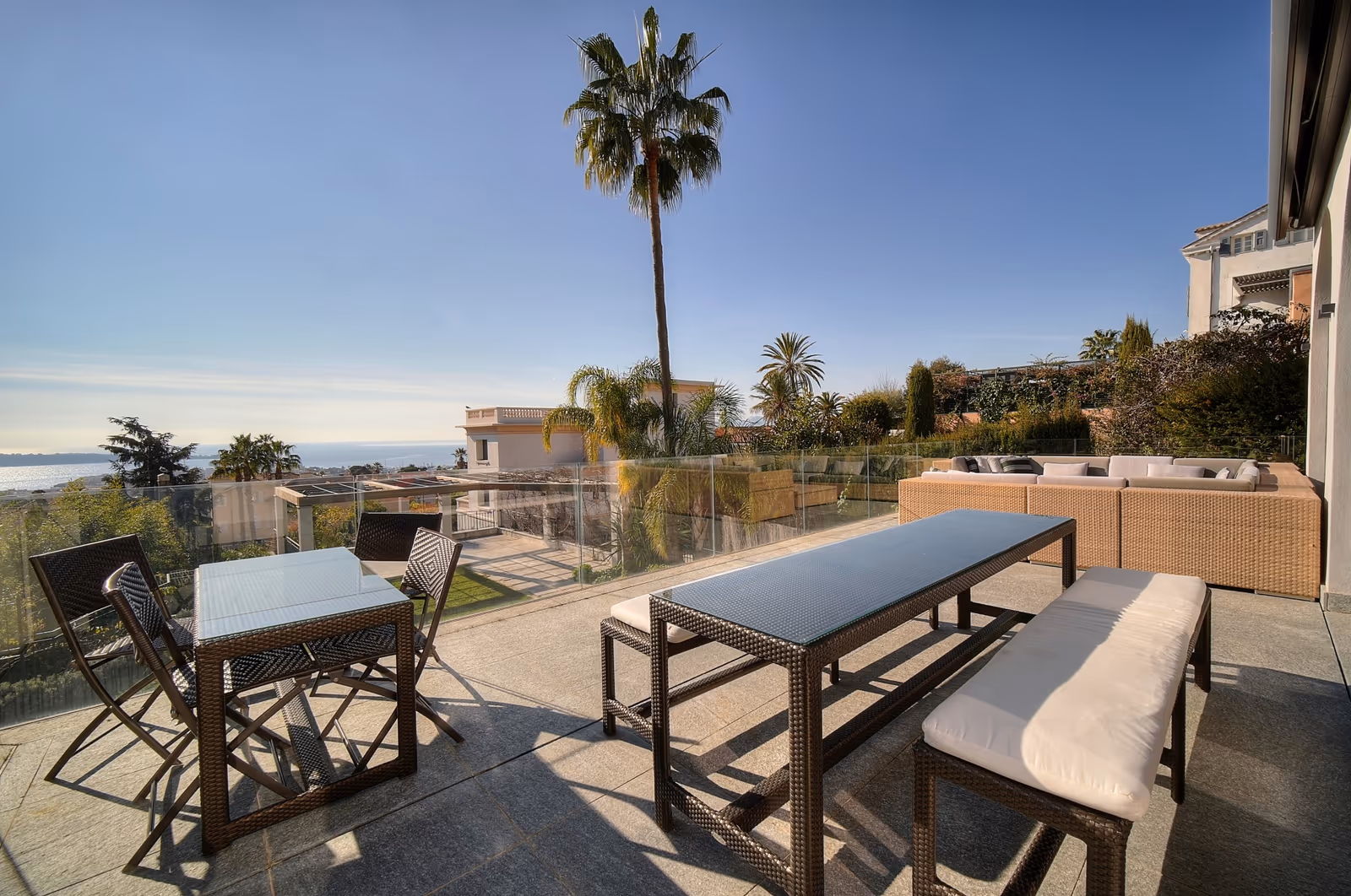 6-Bedroom Sea View Villa near Cannes Centre with Pool — view 4