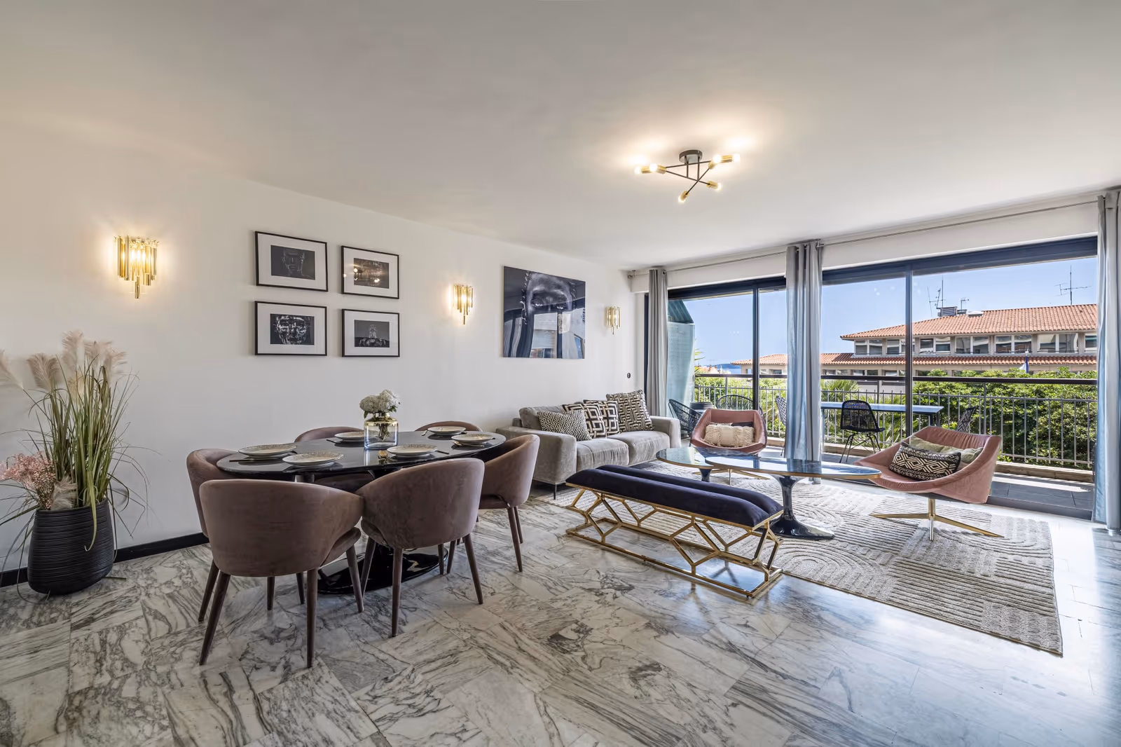 3-Bedroom Apartment in Cannes with Terrace & Parking — view 2